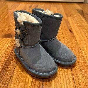 Ugg Koolaburra boots toddler size 7